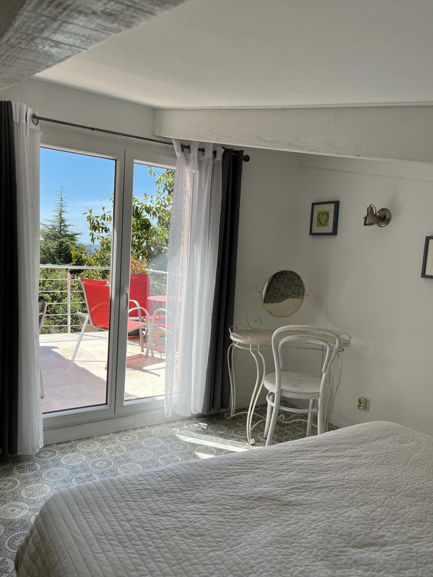 Hotel Le Patio Théoule-sur-Mer Esterno foto